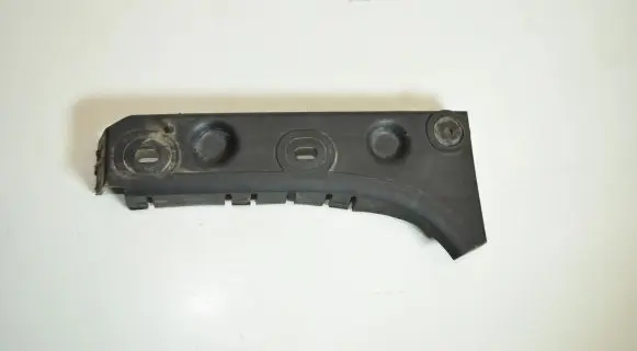 Audi A6 S6 C5 4B Front bumper mounting bracket 4B0807284B