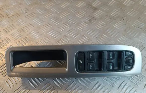 Volvo V50 Electric window control switch 8663817 BSW464
