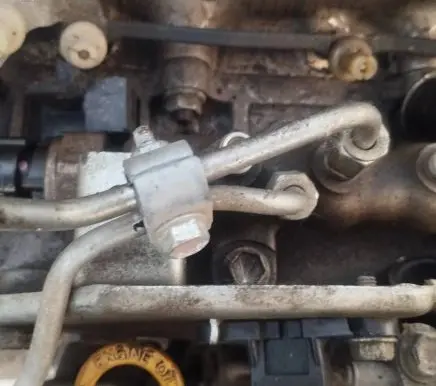 Toyota Auris 150 Fuel main line pipe 01k16418