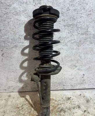 Volkswagen PASSAT B6 Front shock absorber/damper
