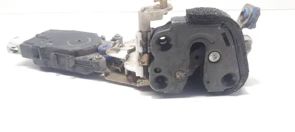 Subaru Forester SF Front door lock