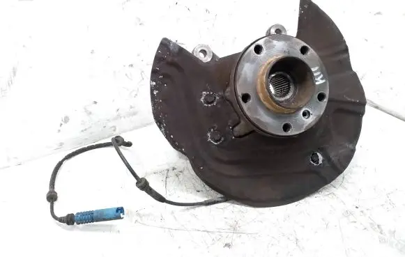 BMW X3 E83 Front wheel hub spindle knuckle 3412023