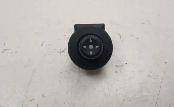 Citroen Berlingo Wing mirror switch AMP185526