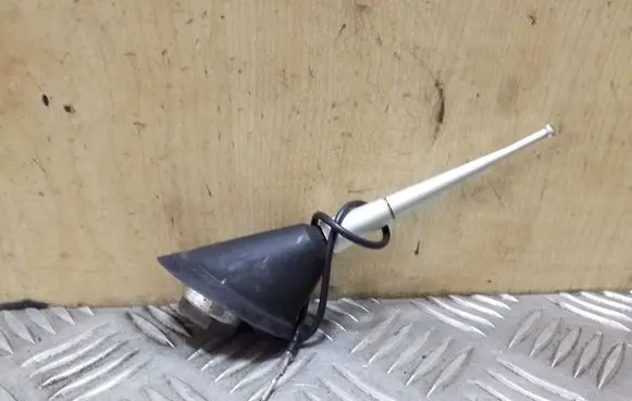 Volkswagen Polo Radio antenna 1J0035501C