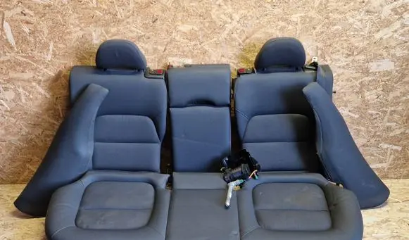 Volvo V70 Rear seat 30727492