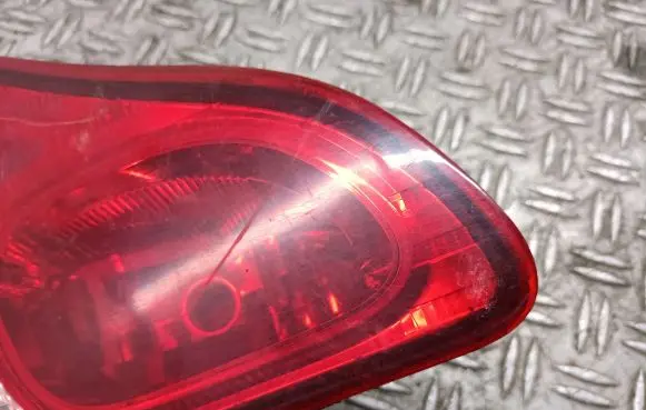 Toyota Avensis Verso Tailgate rear/tail lights