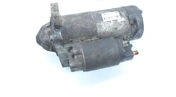 Opel Zafira B Starter motor M0011