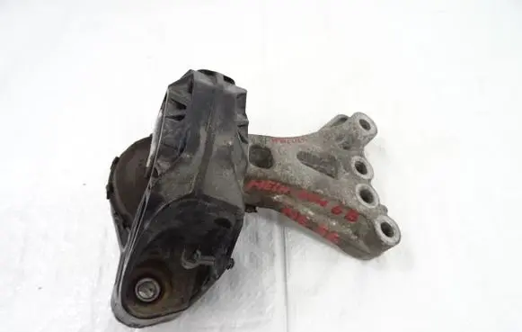 Citroen DS3 Engine mount vacuum valve 9676771080