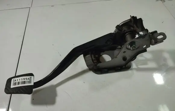 KIA Ceed Brake pedal 
