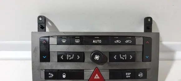 Peugeot 407 Climate control unit 96573322YW