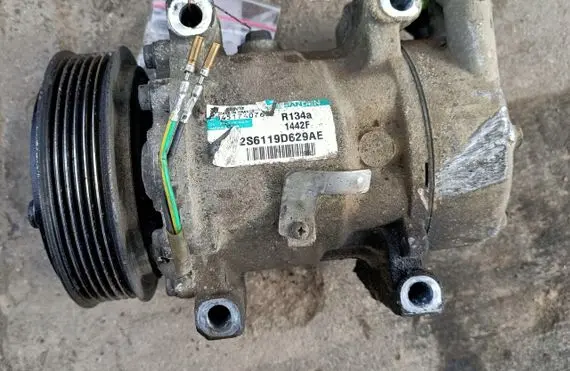 Ford Fiesta Air conditioning (A/C) compressor (pump) 2S6119D629AE