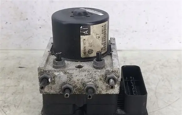 Volkswagen Caddy ABS Pump 1K0614117H
