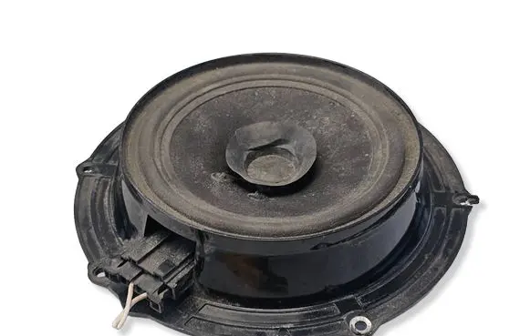 Volkswagen Caddy Front door speaker 2K0035710
