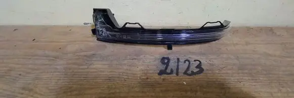 Peugeot 2008 I Mirror indicator light 6581684615