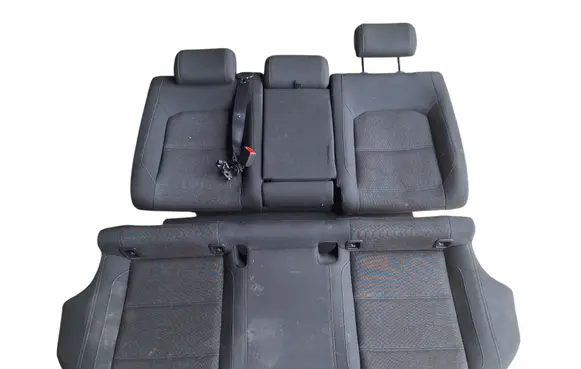 Volkswagen PASSAT B8 Rear seat 