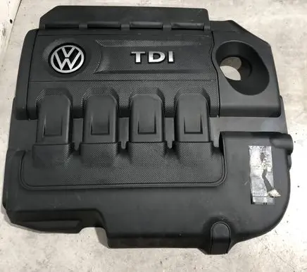 Volkswagen PASSAT CC Engine cover (trim) 04L103925Q