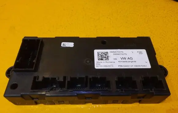 Volkswagen Golf VII Other control units/modules 5WA907007G