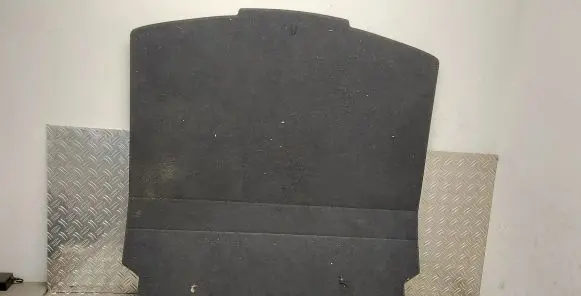 Toyota Auris E180 Trunk/boot mat liner 5857002240