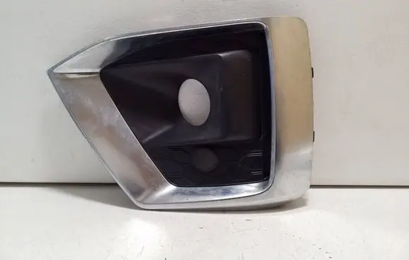 Audi A5 Front fog light trim/grill 8W6807682T