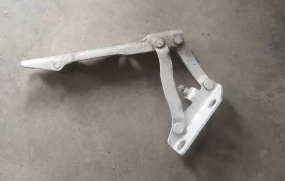 BMW 5 E60 E61 Other engine bay part 008727