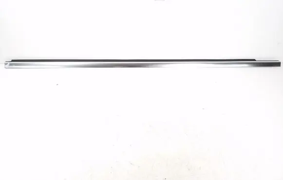 Mercedes-Benz C W204 Front door glass trim molding A2047252765