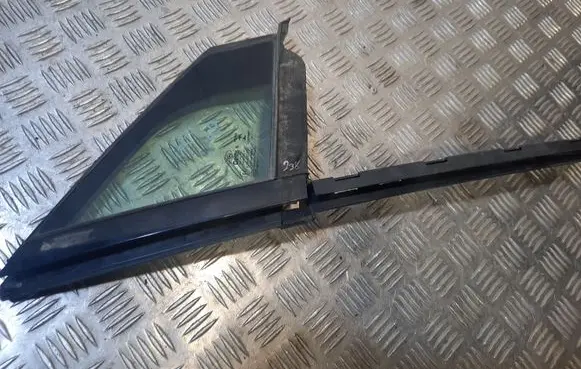 Ford Fusion II Front door vent window glass four-door DS73F21400