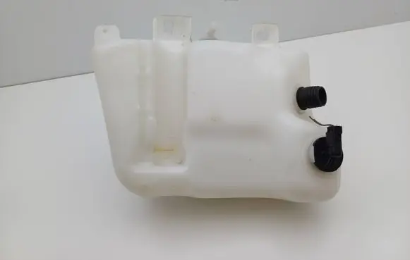 BMW 5 E39 Windshield washer fluid reservoir/tank 8361439