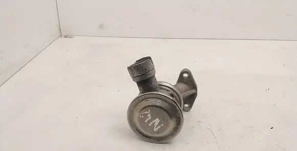 BMW 3 E46 EGR valve 7505993