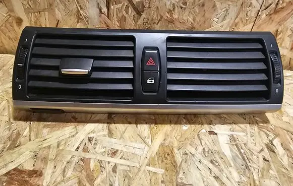 BMW X5 E70 Dash center air vent grill 716180104 7161802 695865404