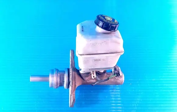 Volkswagen Crafter Master brake cylinder 32667393