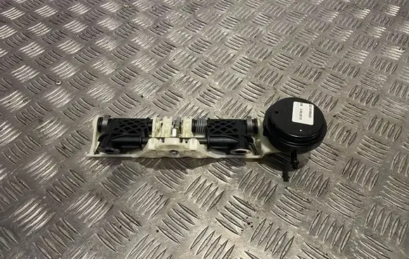 Mercedes-Benz S W221 Rear seat headrest 2219700025