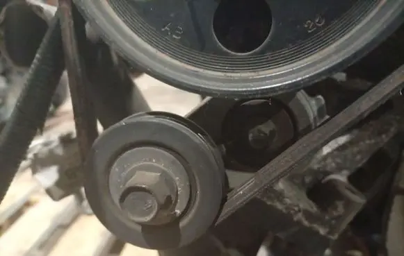 Jaguar X-Type Generator/alternator belt tensioner