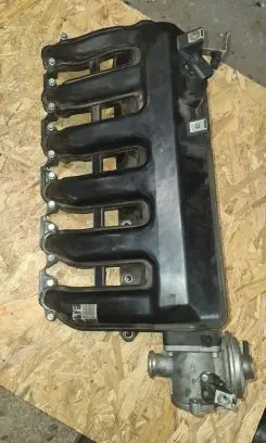 BMW X5 E70 Intake manifold 7790700