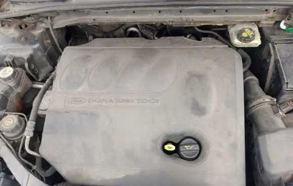 Ford Mondeo MK I Engine
