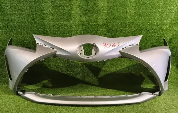 Toyota Yaris Front bumper 521190DA40