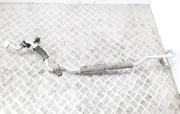 Nissan Titan Air conditioning (A/C) pipe/hose