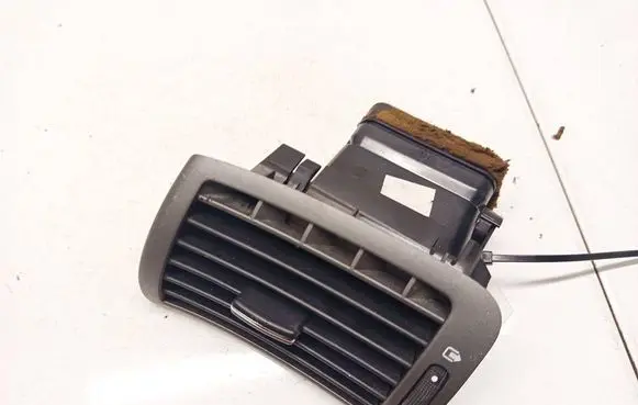 Peugeot 407 Dash center air vent grill 9644589577