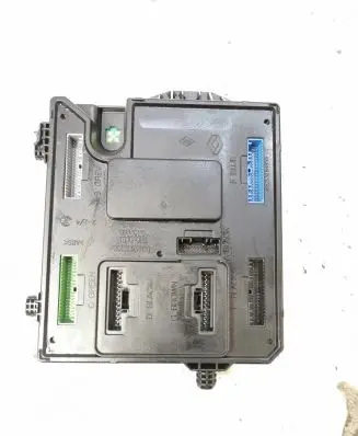 Renault Scenic III - Grand scenic III Central body control module 284B18853R S180180060 A13095