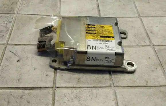 Toyota Corolla Verso AR10 Airbag control unit/module 216877103 891700F07C