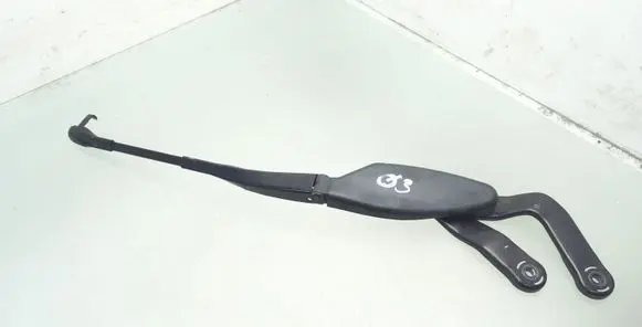 Mercedes-Benz E W211 Front wiper blade arm A2118201244