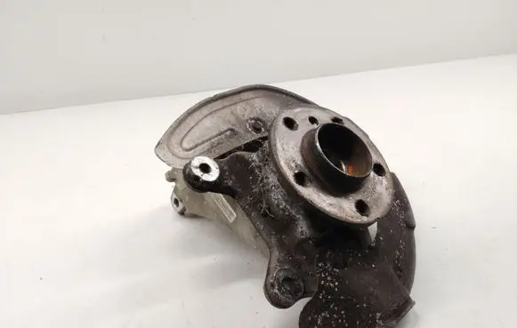 Mini One - Cooper F56 F55 Front wheel hub spindle knuckle 6870831