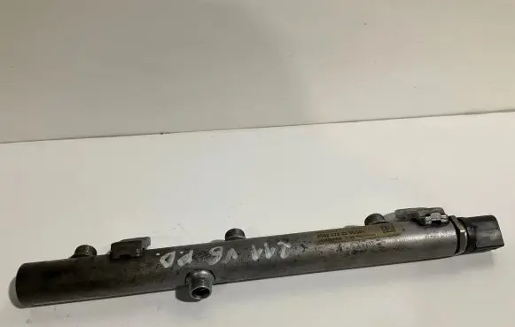 Mercedes-Benz E W211 Fuel main line pipe A6420702595 0806000389