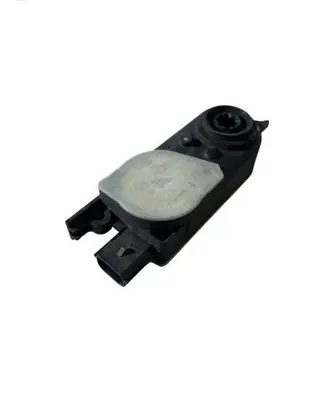 Ford Explorer VI Radiator active air flap actuator L1MB8476 L1MB8476BA MAGS0026D01