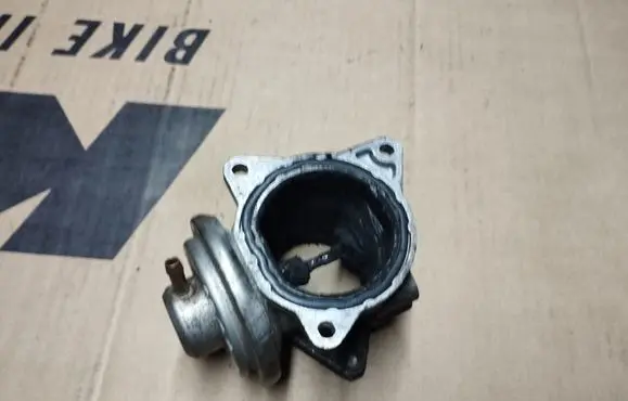 Chrysler Sebring (JS) EGR valve 038129637D