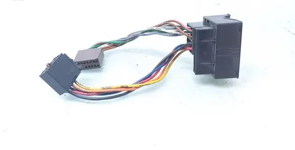 BMW 5 E39 EUR ISO radio connector 