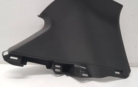 (D)pillar trim (top)