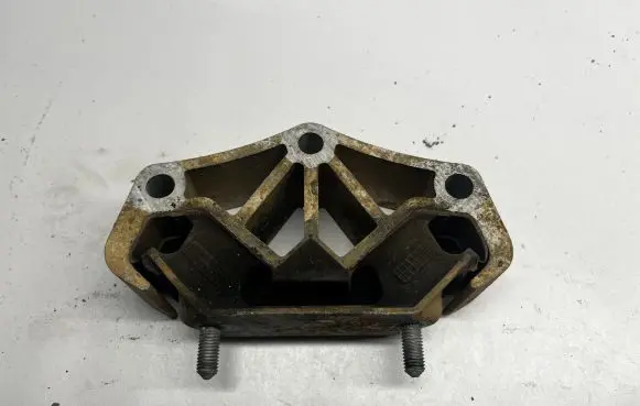 Ford Mustang VI Gearbox mount FR3C7E373A