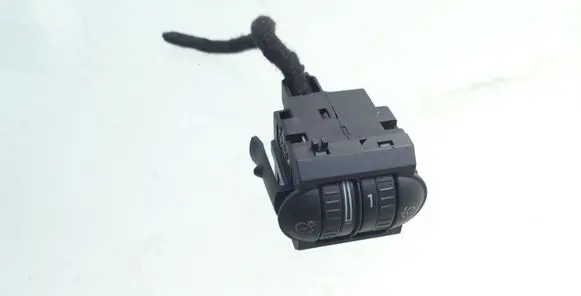 Volkswagen Golf V Headlight level height control switch 1K0941333