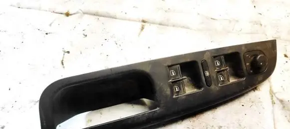 Volkswagen Golf V Electric window control switch 1K4868049C