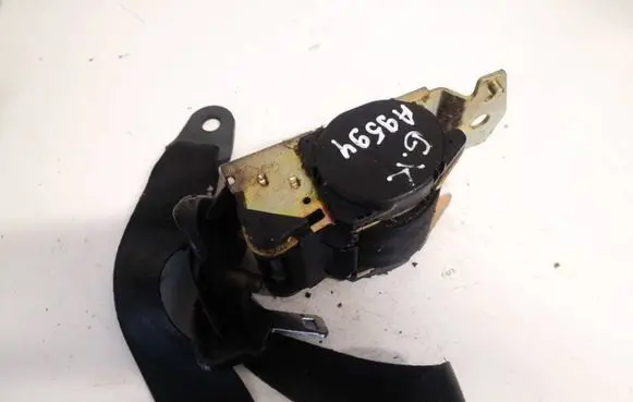 Peugeot 405 Rear seatbelt d501291